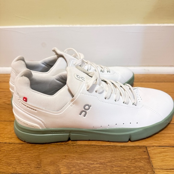 THE ROGER Advantage - Picture 5 of 6